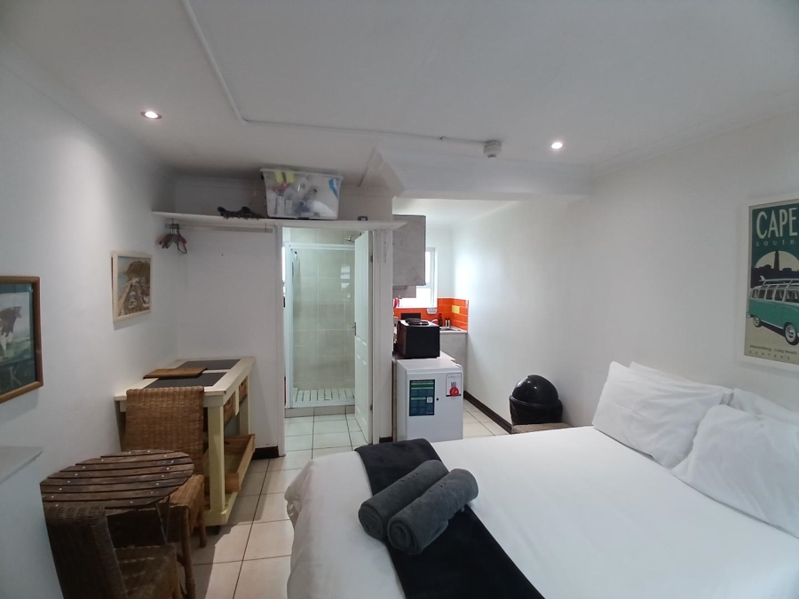 To Let 1 Bedroom Property for Rent in Muizenberg Western Cape